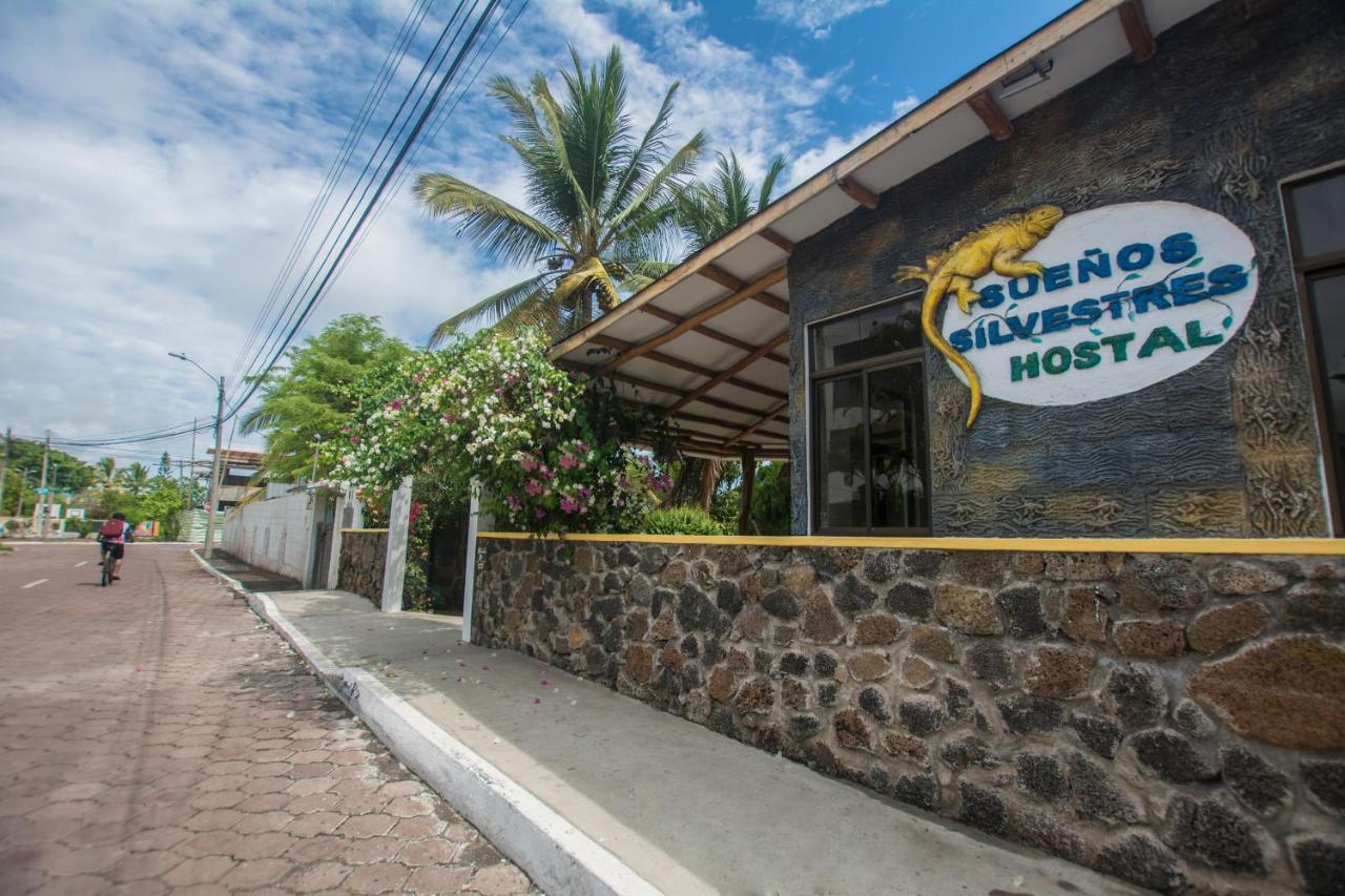 Hostal Suenos Silvestres Puerto Ayora  Exterior photo